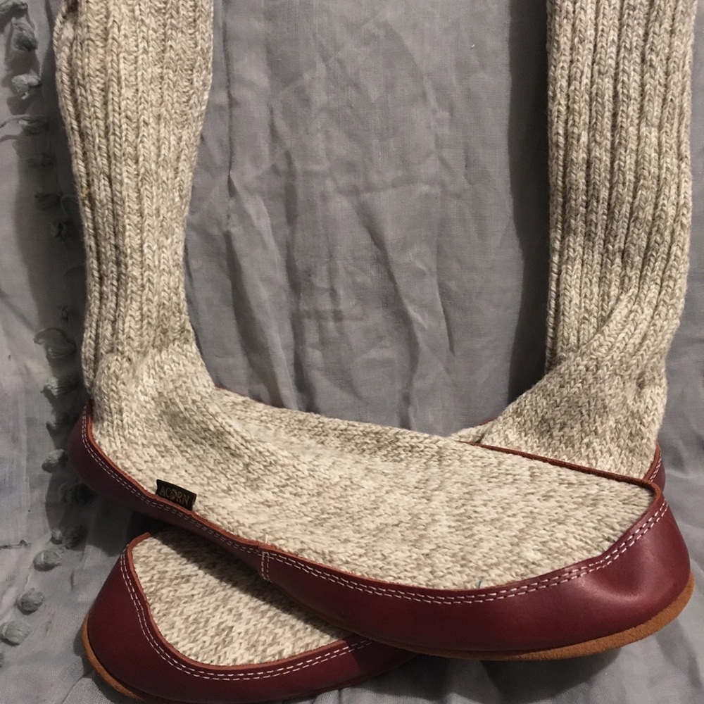 Acorn slipper socks
